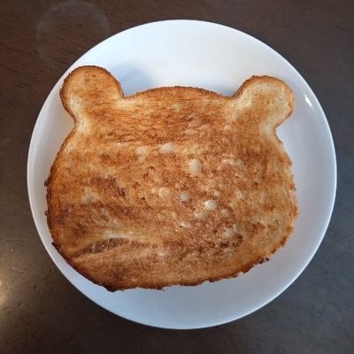 えむや